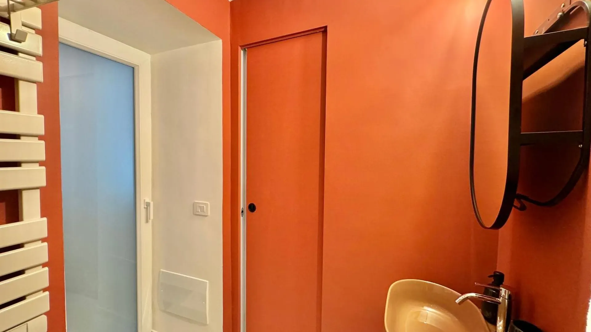 Alma De Chiaja - Design Suites & Apartments Naples