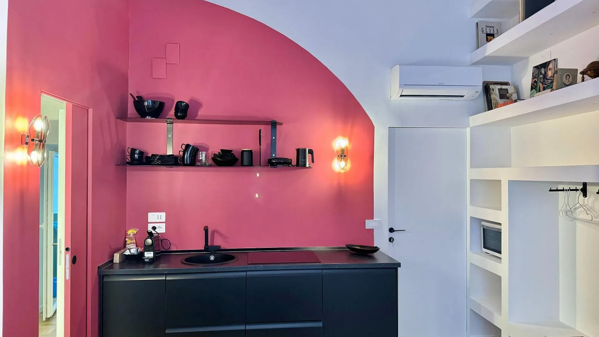 Alma De Chiaja - Design Suites & Apartments Naples 0*,  Italy