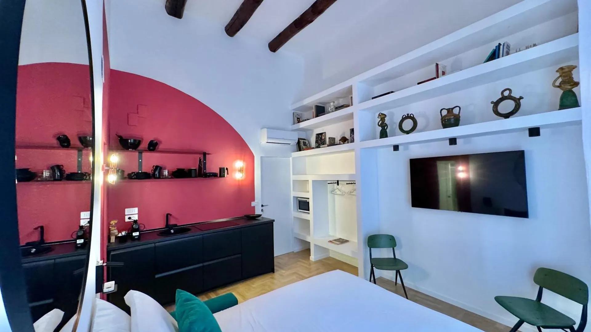 Alma De Chiaja - Design Suites & Apartments Naples Italy