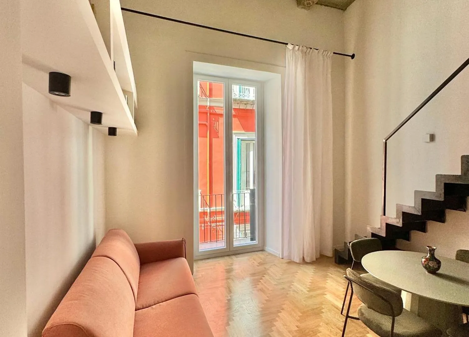 Alma De Chiaja - Design Suites & Apartments Neapel